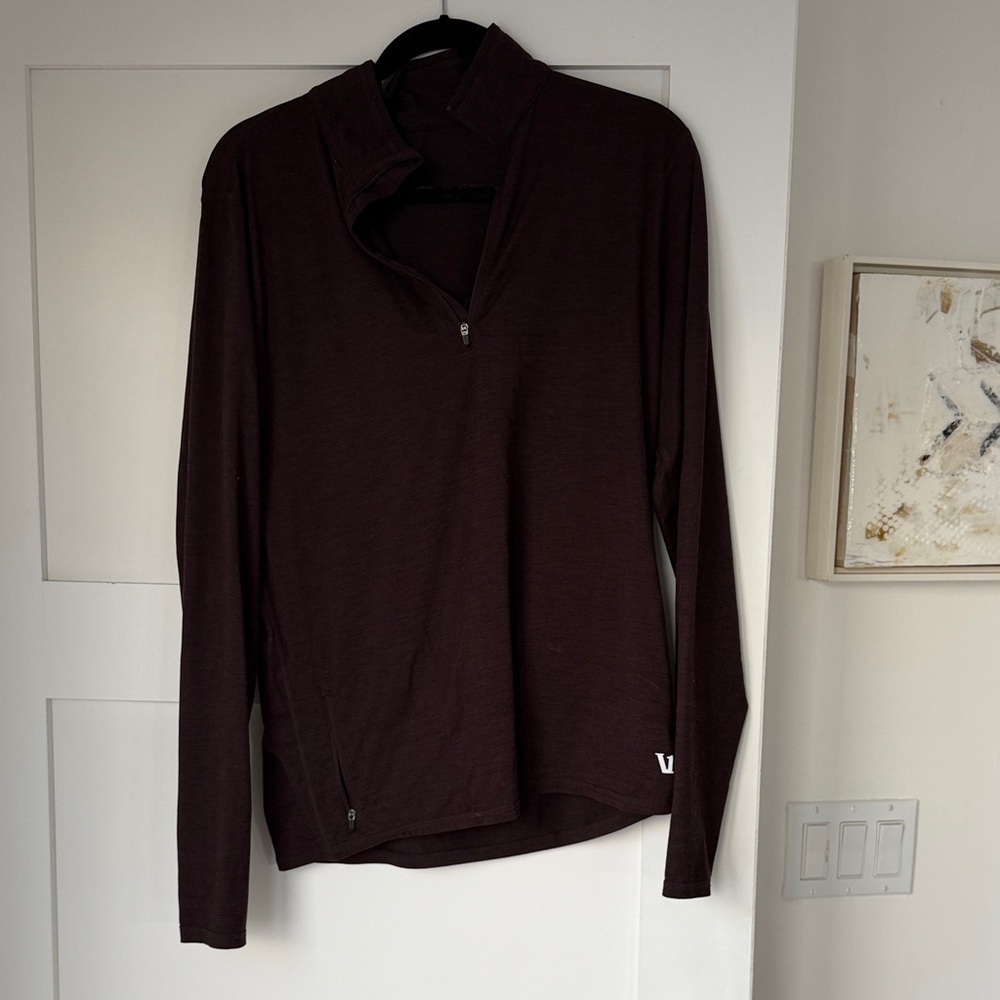 Vuori men’s medium half zip Porto super soft